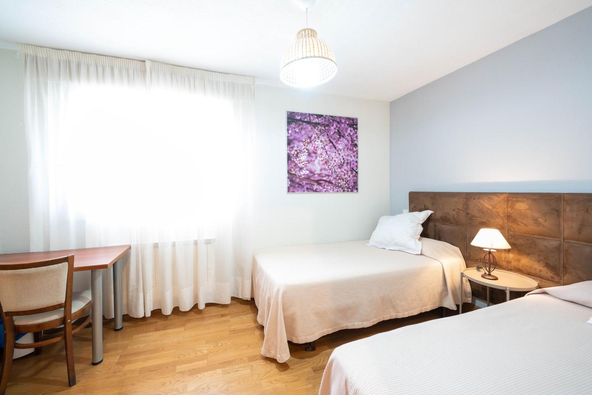 Apartamentos Go- Chalet Calera, Parking Gratuito Arroyo de la Encomienda Luaran gambar